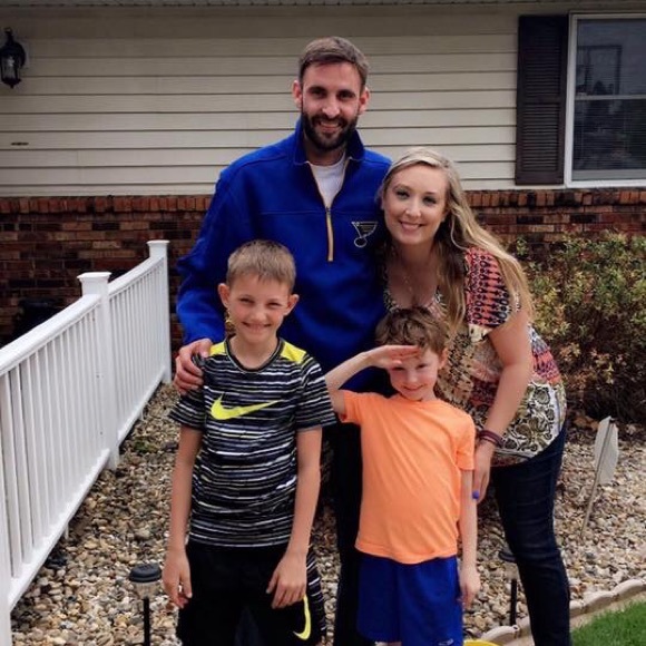 Sold @ consignment - Colorful top 🧡 - Picture 5 of 6